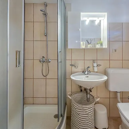 Feriehus Dubrove By Interhome