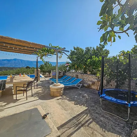 Casa de Férias Dubrove By Interhome