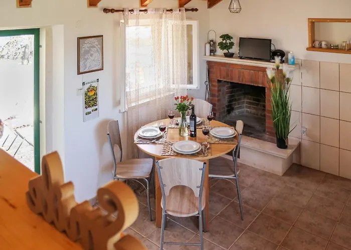 Casa de Férias Dubrove By Interhome *