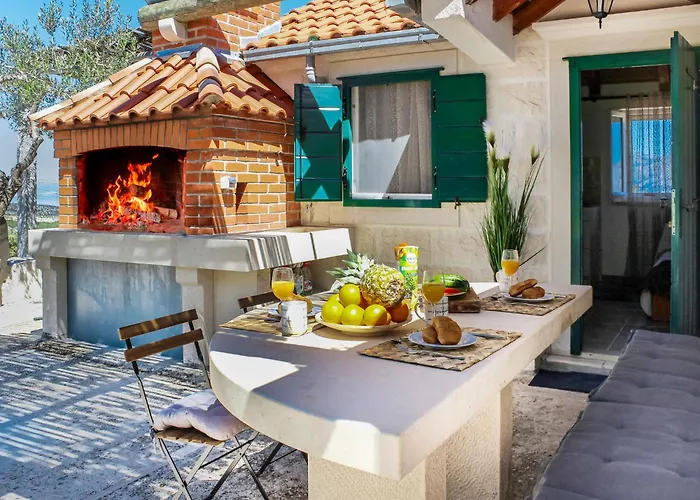 Dubrove By Interhome Pražnice