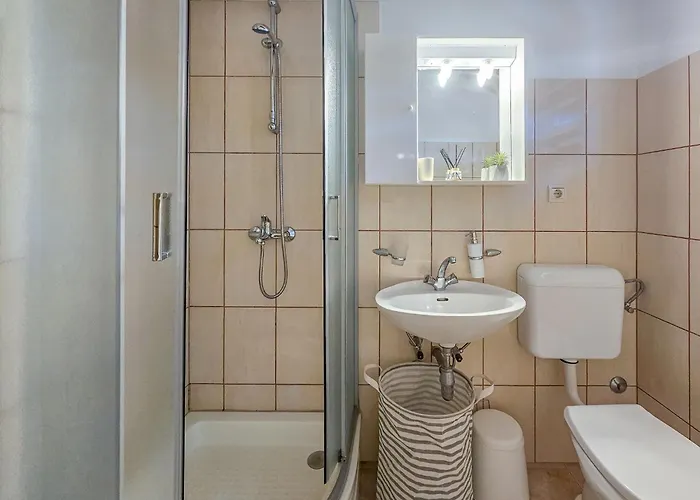 Casa de Férias Dubrove By Interhome