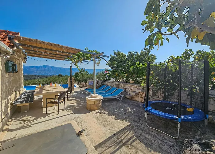 Casa de Férias Dubrove By Interhome