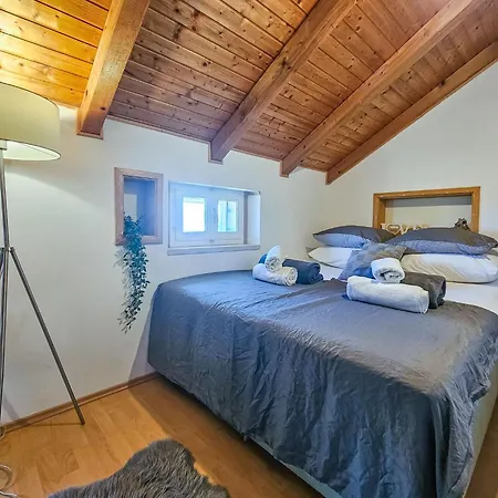 Dubrove By Interhome Pražnice