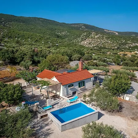 Tatil Evi Dubrove By Interhome Pražnice